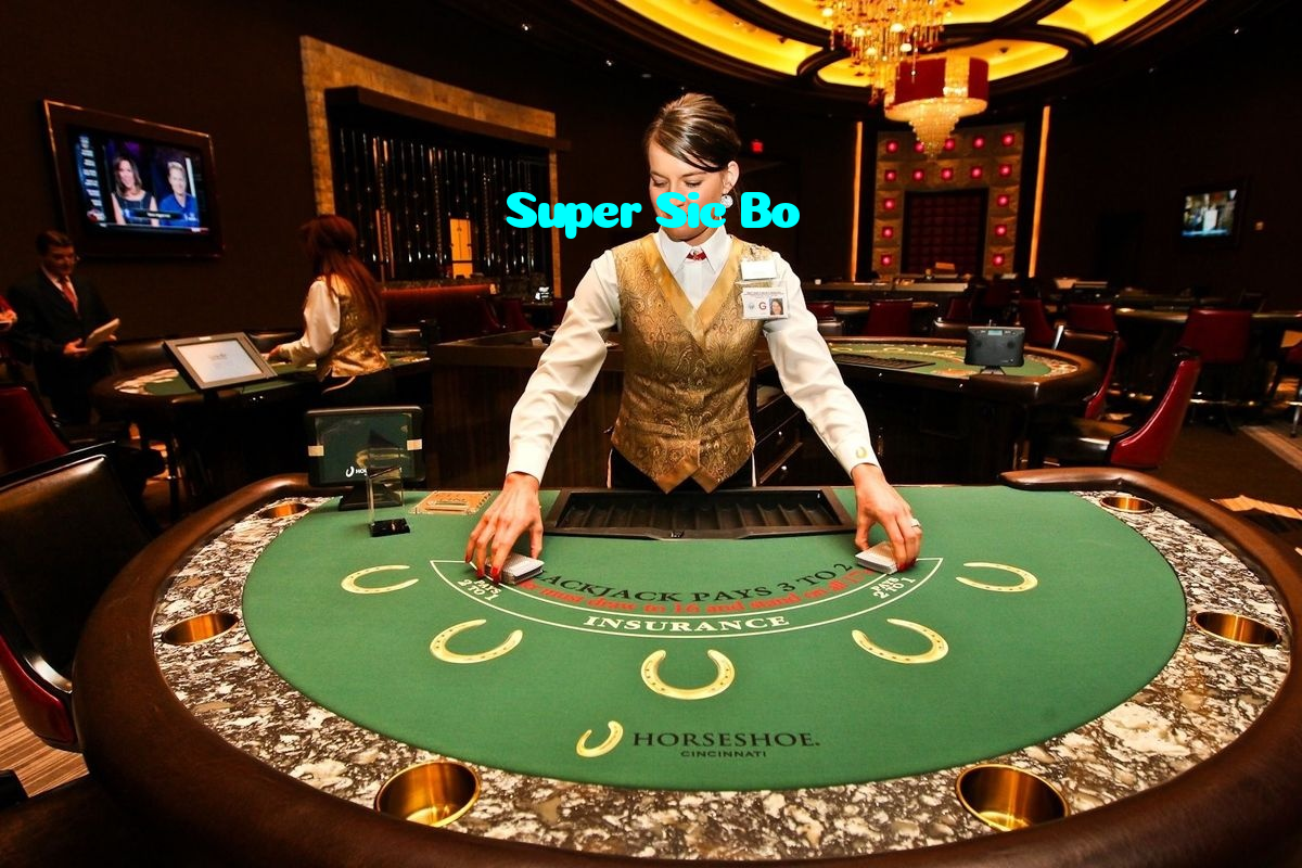 available types of Super Sic Bo bet including pre-match live express and system bets